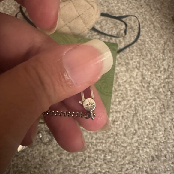 Gucci - Picture 2 of 8